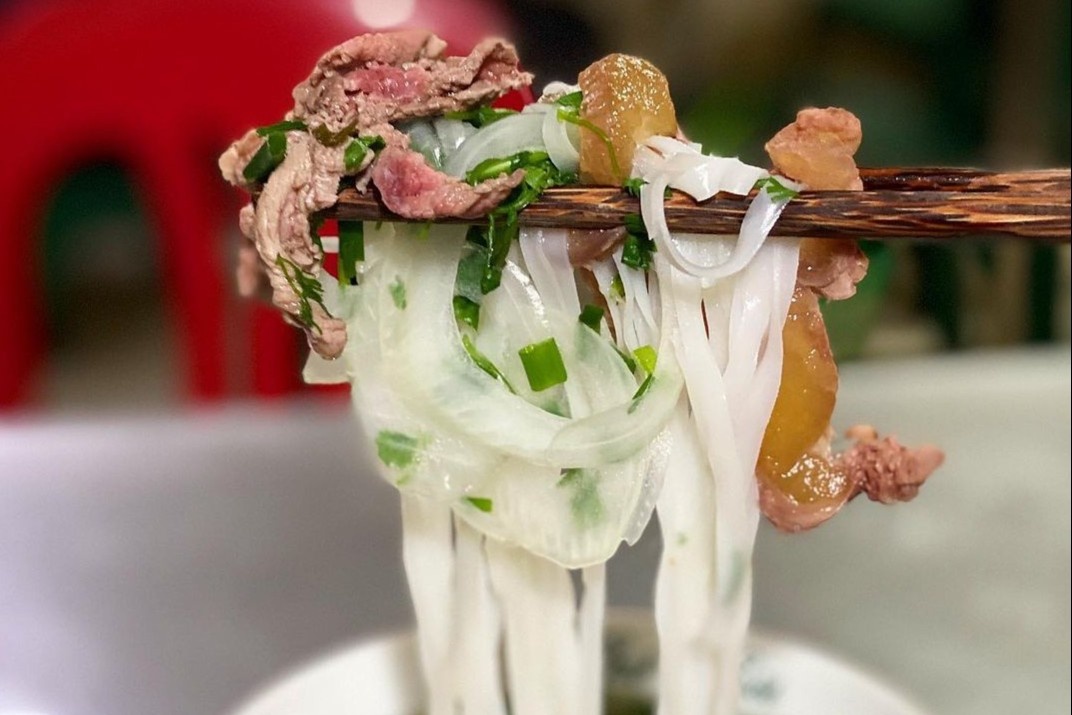 An duoc mon ngon gi o Ha Noi voi 50.000 dong? hinh anh