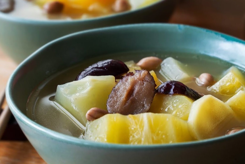 Canh ca mang sua du du doi vi bua toi hinh anh