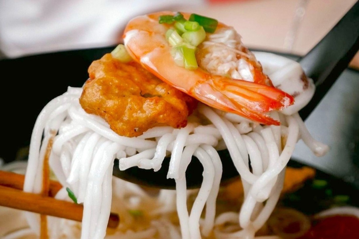 Thuong thuc hai san o le hoi am thuc Vung Tau dip 30/4 hinh anh