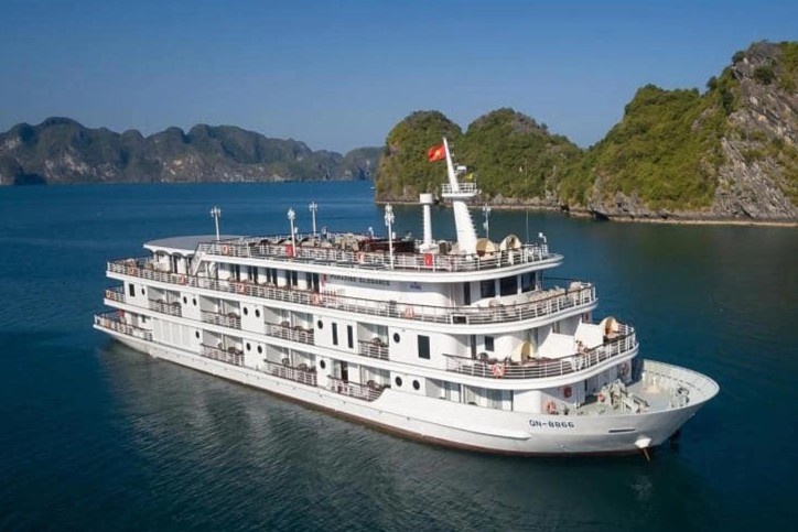 Ban thao phong du thuyen 5 sao Ha Long trong dip 30/4-1/5 hinh anh
