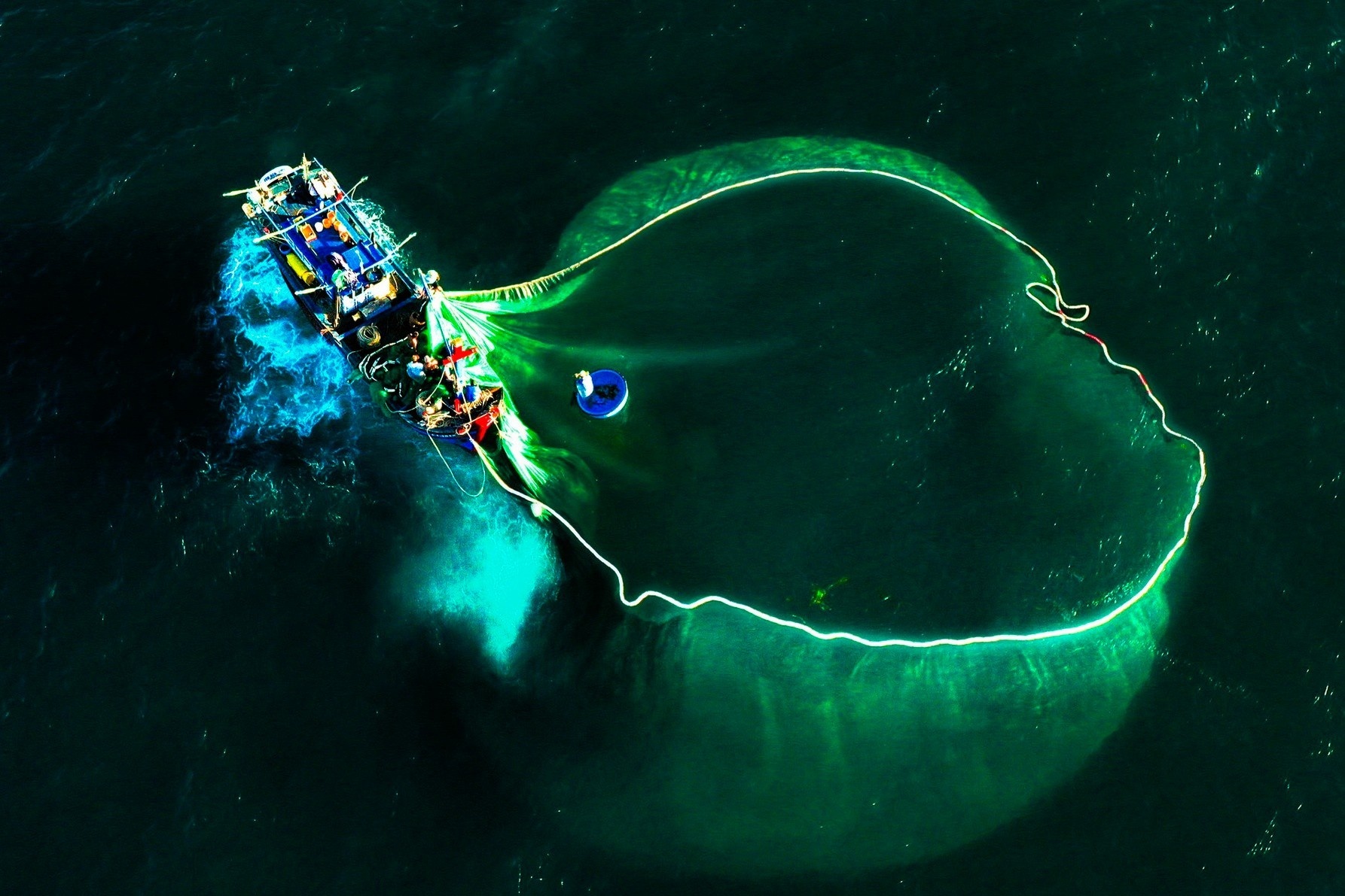 Tuyet tac thien nhien o Phu Yen nhin tu tren cao hinh anh