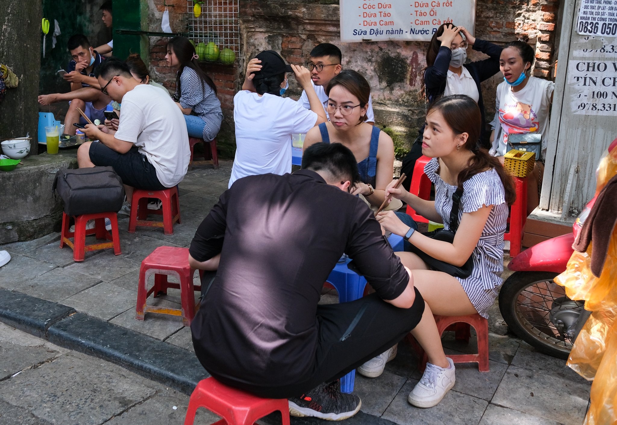 hang quan ha noi anh 4