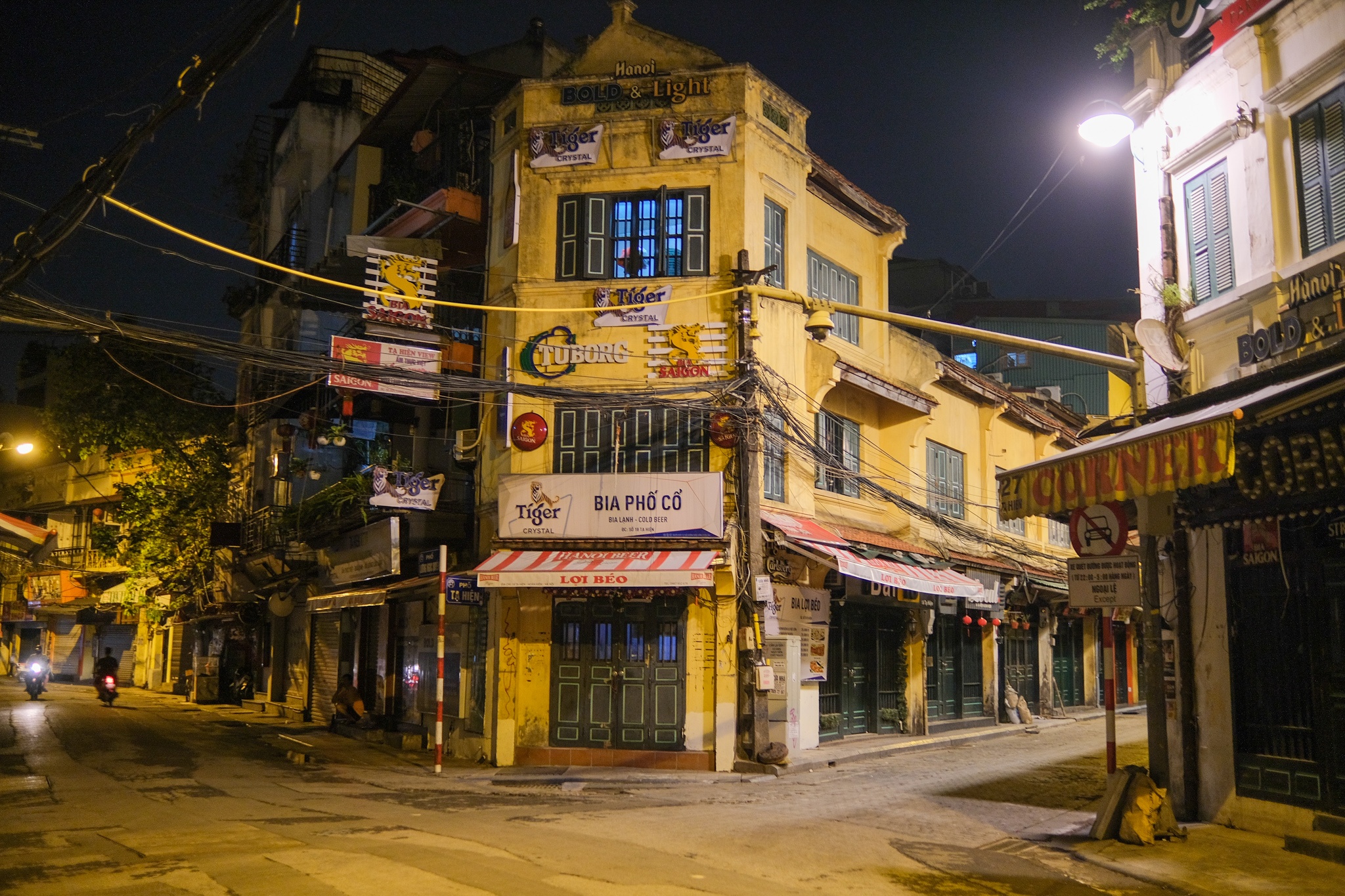 quan an dem ha noi anh 9