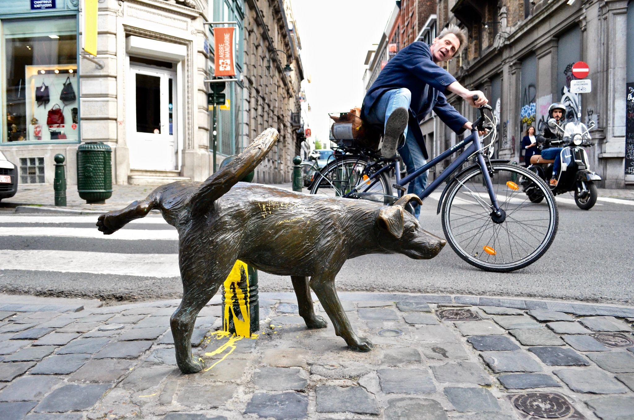 tượng chó hachiko ảnh 3 tuong cho hachiko anh 3