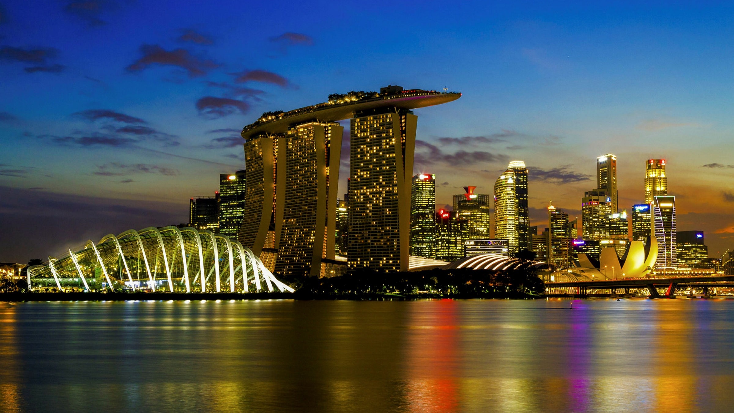 mo cua du lich anh 3