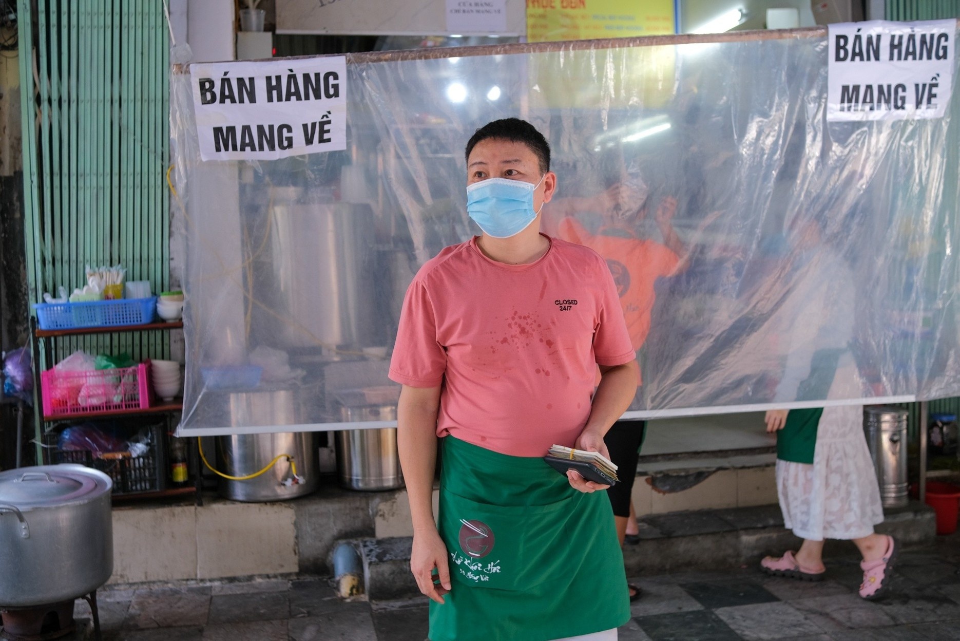 Hang an pho co mo cua la thay mat tien hinh anh