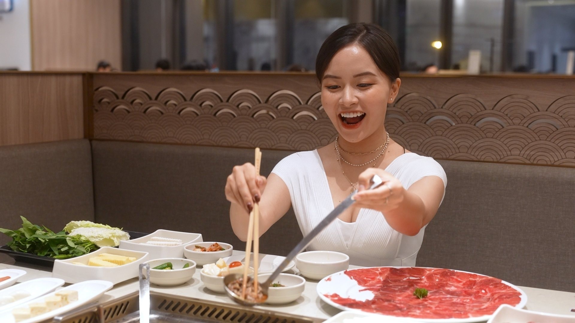 Thuong thuc lau ngay khi Ha Noi mo cua tro lai hinh anh