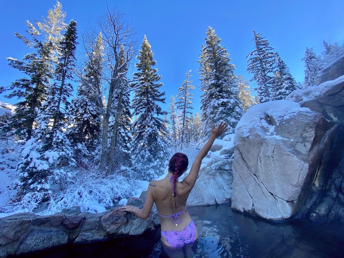 suoi nuoc nong anh 1