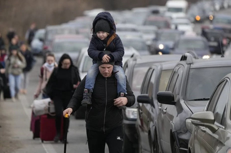 Xung dot Nga - Ukraine: Du lich chau Au co an toan? hinh anh