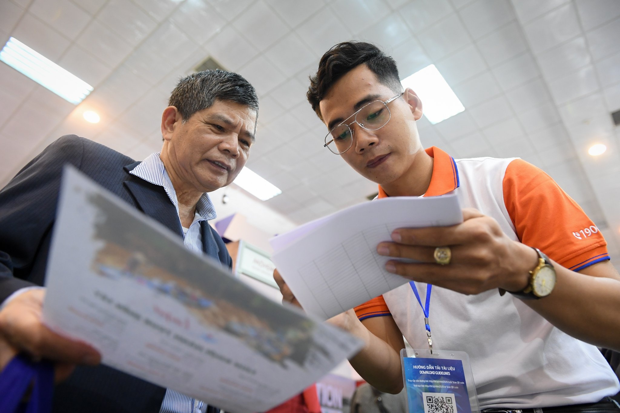 hoi cho du lich anh 1