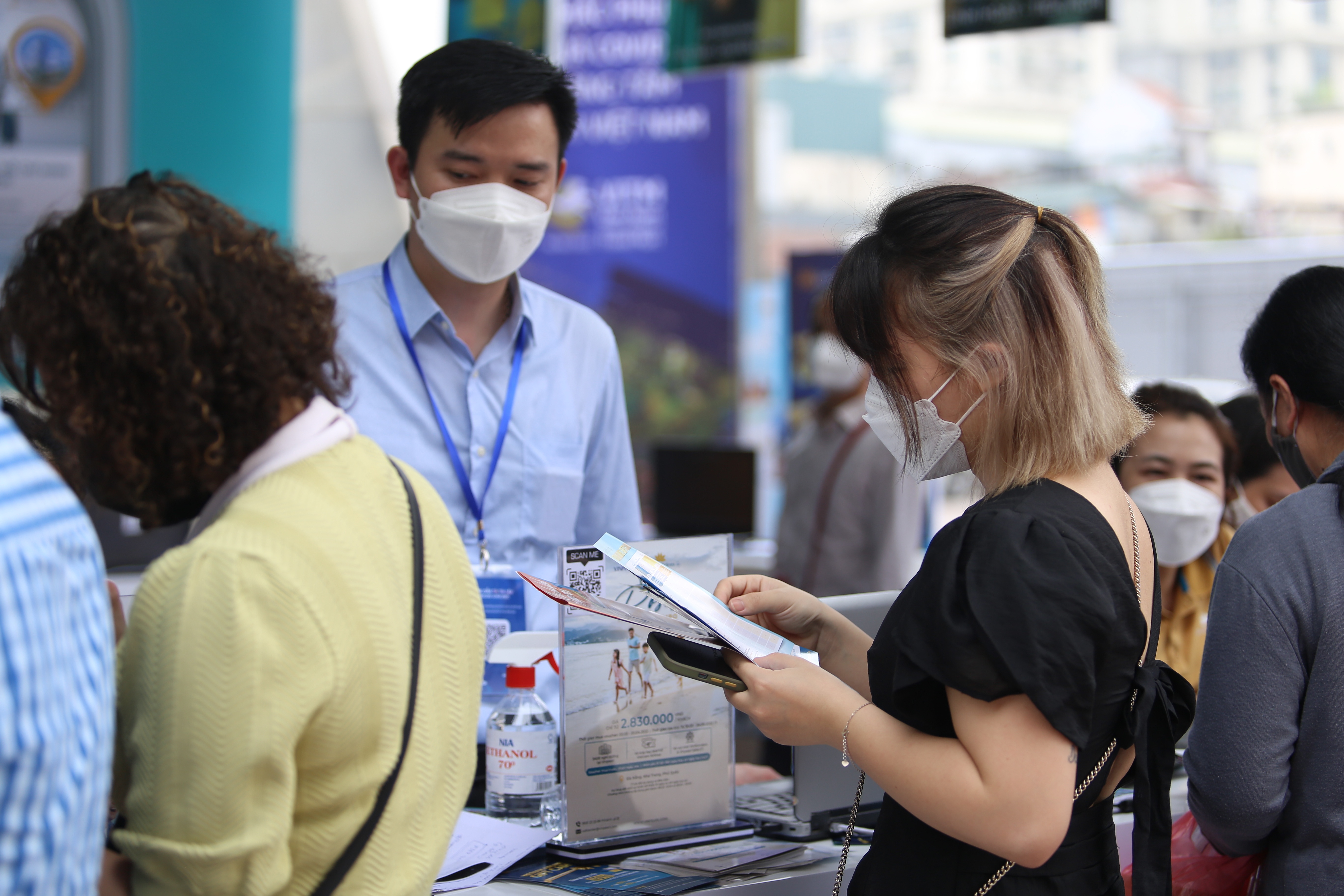 hoi cho du lich anh 1