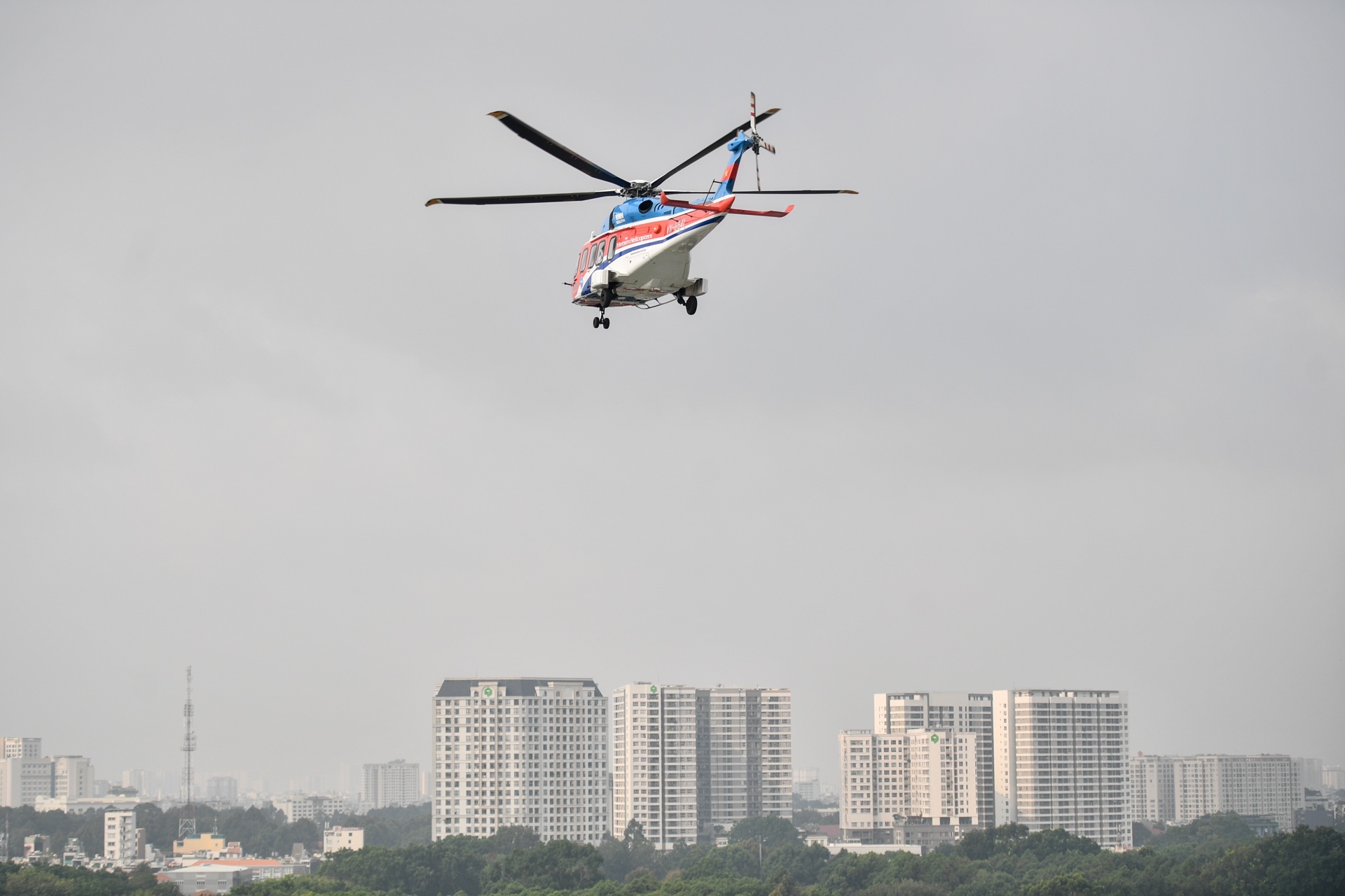 tour truc thang tp.hcm anh 2