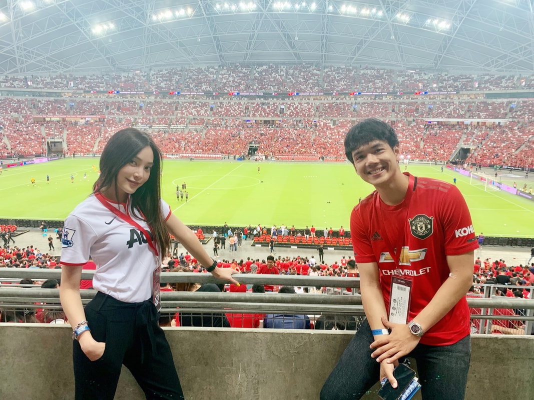 Fan MU Viet Nam chi hang chuc trieu dong di Thai Lan xem giao huu hinh anh