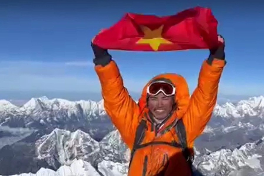 5 lan len dinh Everest, sherpa Nepal van bat ngo vi nguoi Viet Nam hinh anh