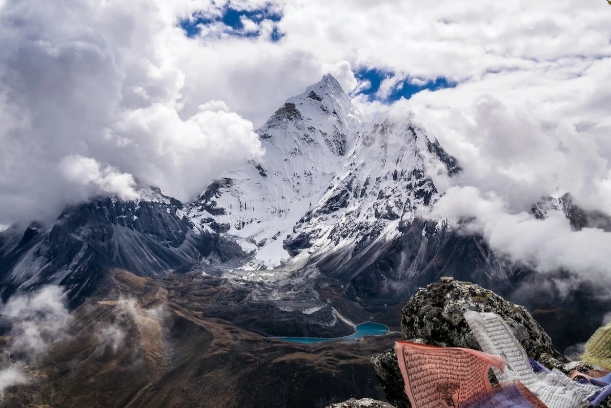 Tram dung chan noi tieng Everest co the bi bo hinh anh