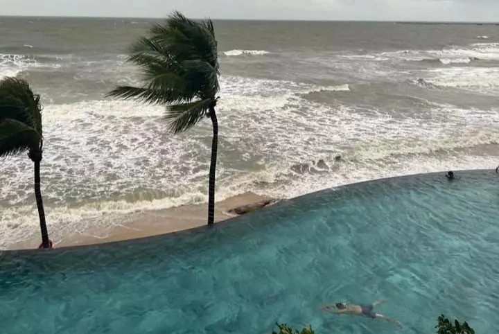 Chu tich Kien Giang bac con so 40.000 khach mac ket o Phu Quoc hinh anh