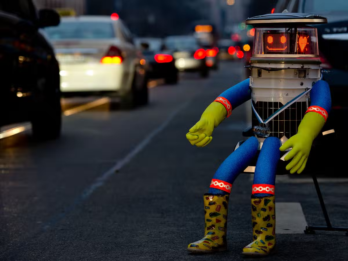 robot hitchbot là gì ảnh 2 robot hitchbot la gi anh 2