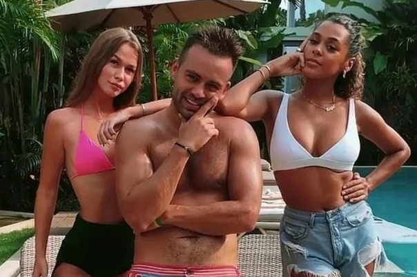 KOL Nga mao hiem tinh mang de cau view hinh anh