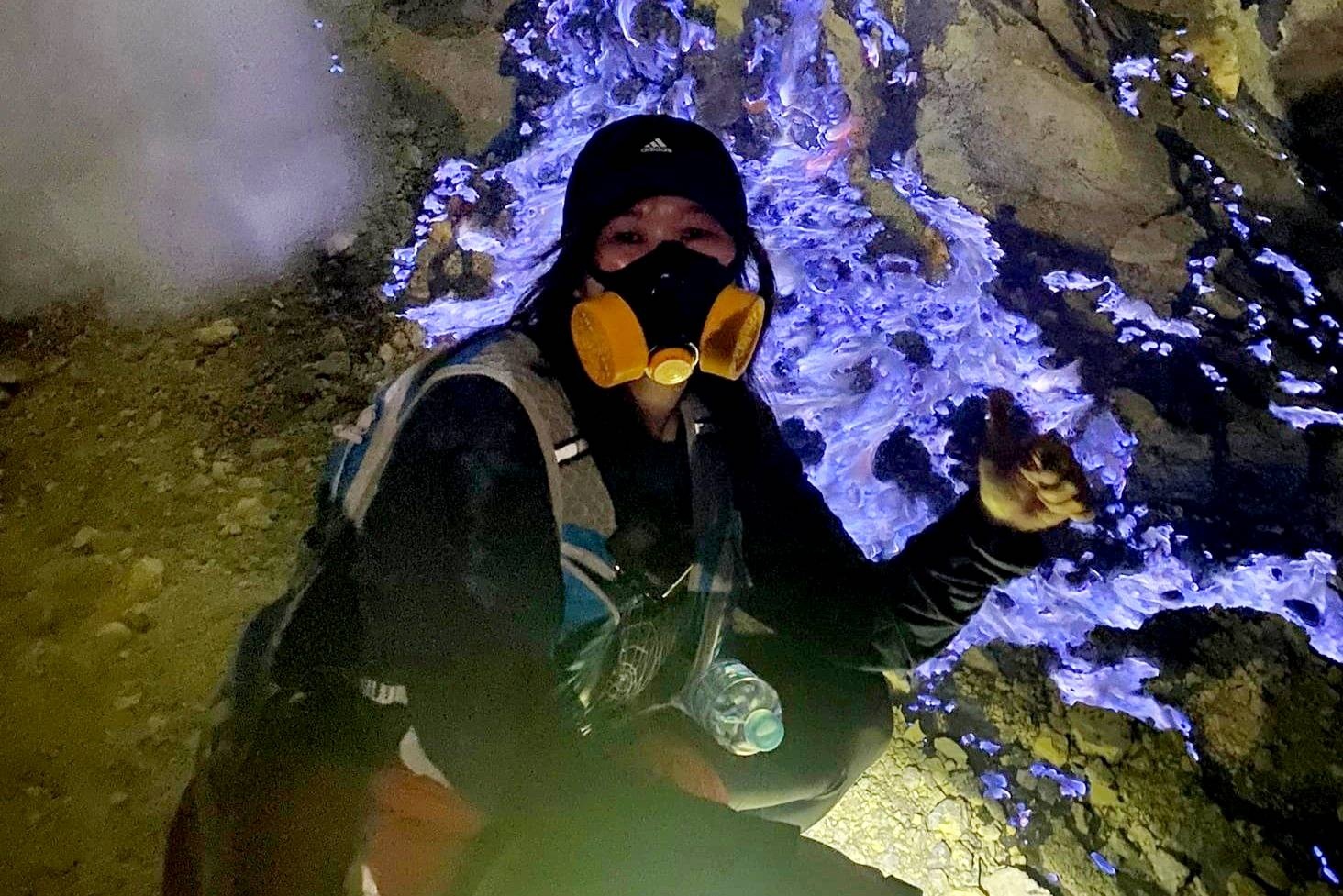 Hanh trinh tim kiem dung nham xanh o Indonesia hinh anh