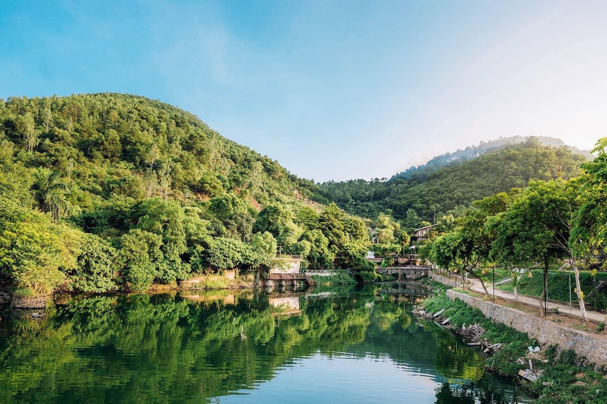 Ngai mua, khach chan chu dat homestay dip 2/9 hinh anh