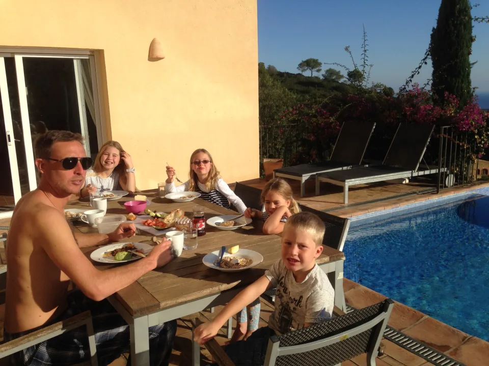 doi nha de du lich anh 2