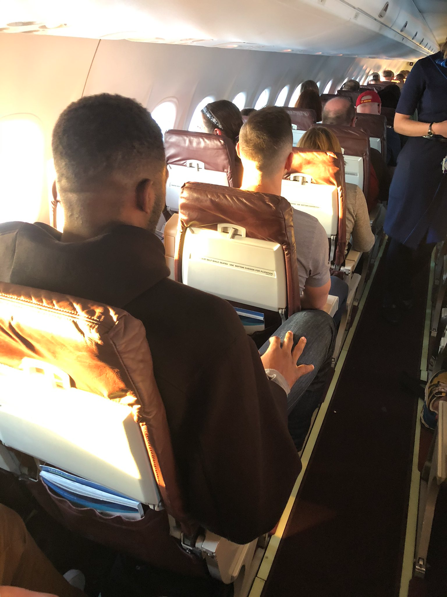 mua ve may bay anh 1