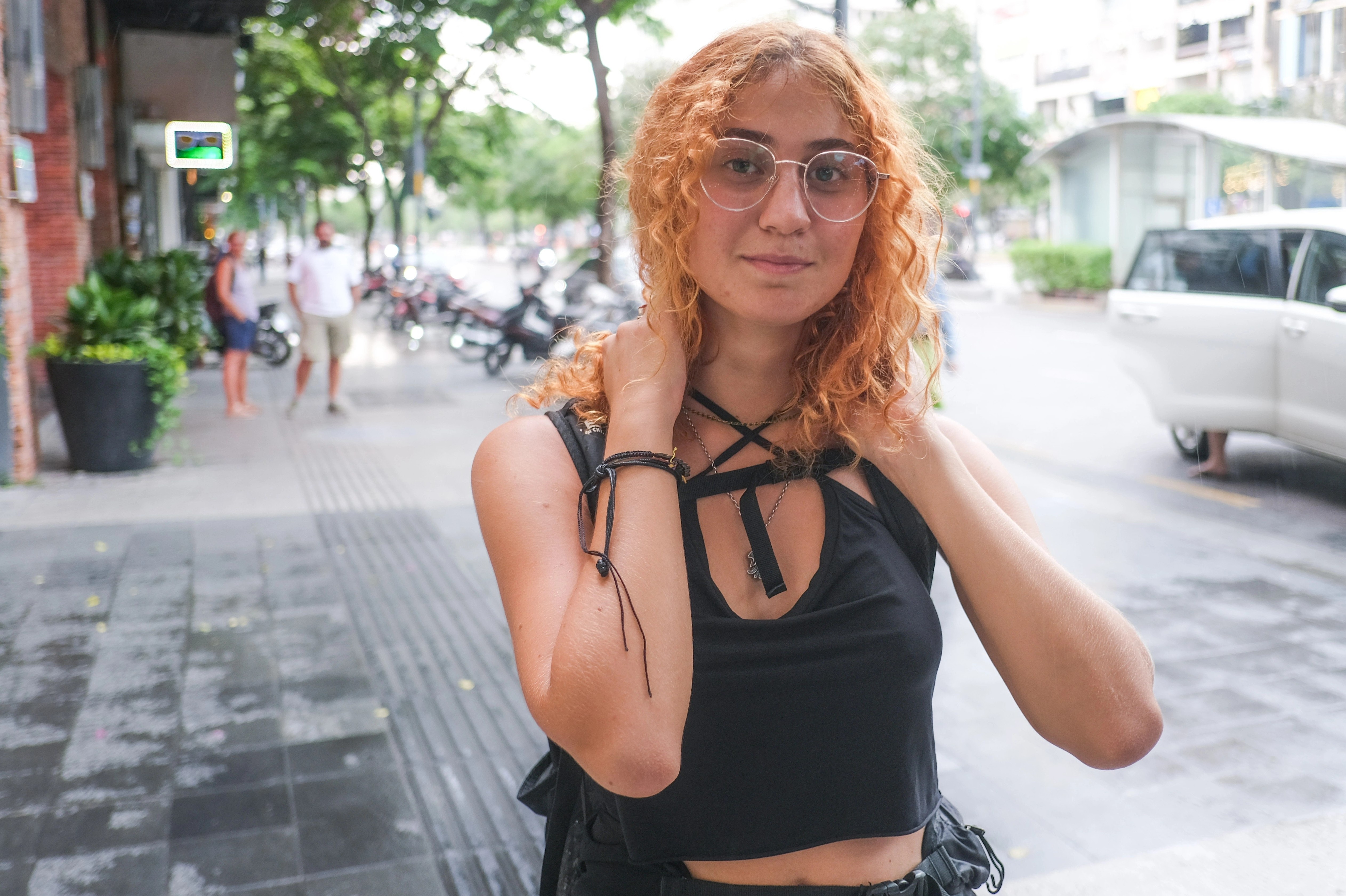 Khach nuoc ngoai boi roi vi 'tieng Anh via he' hinh anh