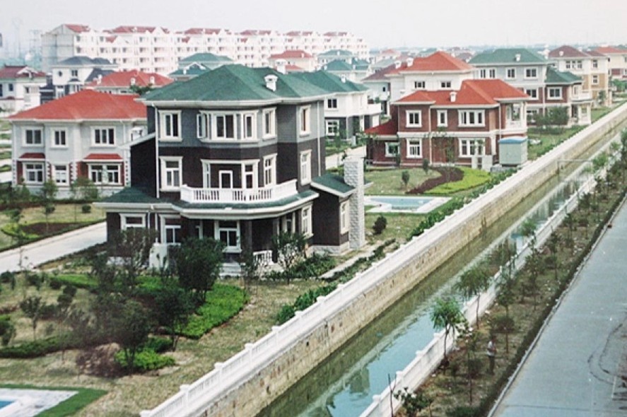 Su sup do cua ngoi lang giau nhat Trung Quoc hinh anh