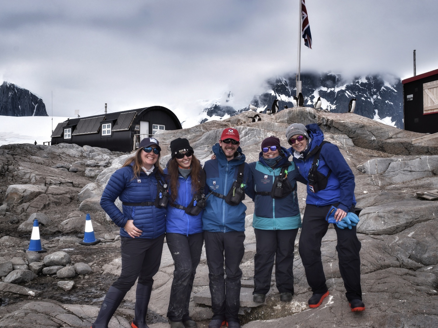 du lich nam cuc anh 6