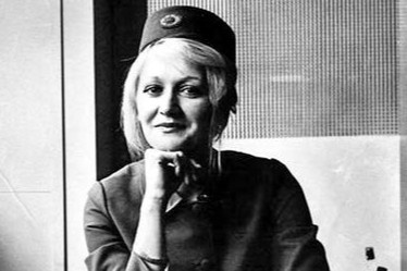 Nu tiep vien hang khong song sot sau khi roi tu hon 10.000 m hinh anh