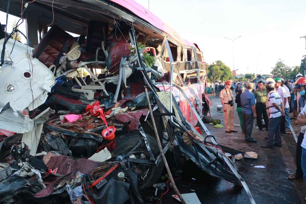 Khoi to vu tai nan khien 13 nguoi chet hinh anh