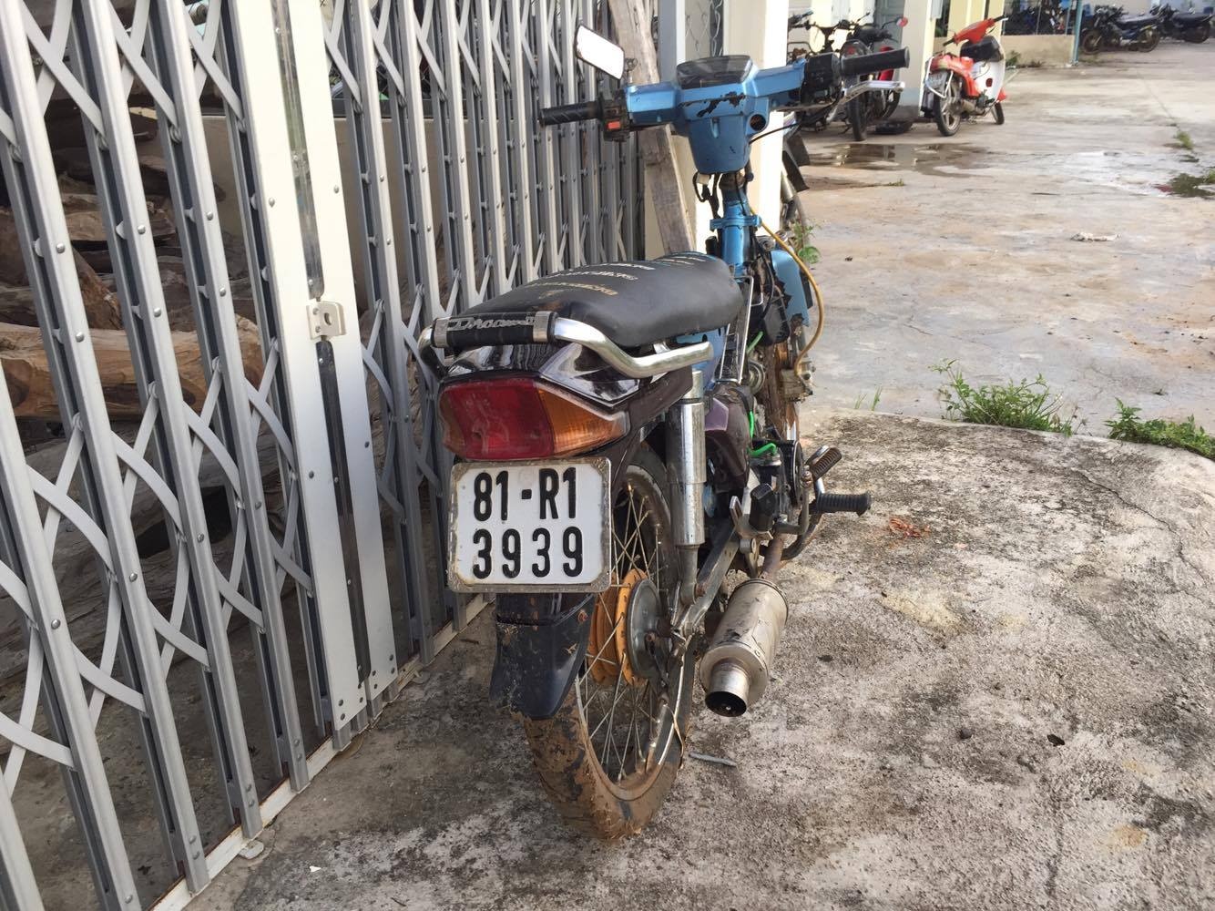 hành hung công an ảnh 1 hanh hung cong an anh 1
