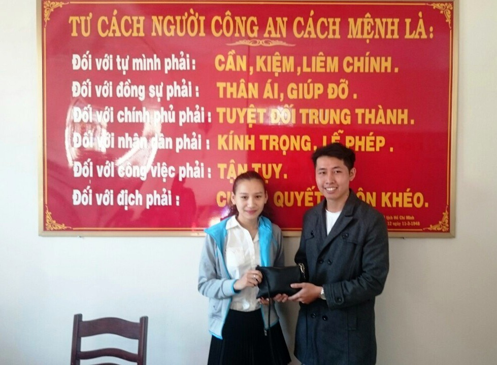 Nam thanh niên trả lại 88 triệu ảnh 1 Nam thanh nien tra lai 88 trieu anh 1
