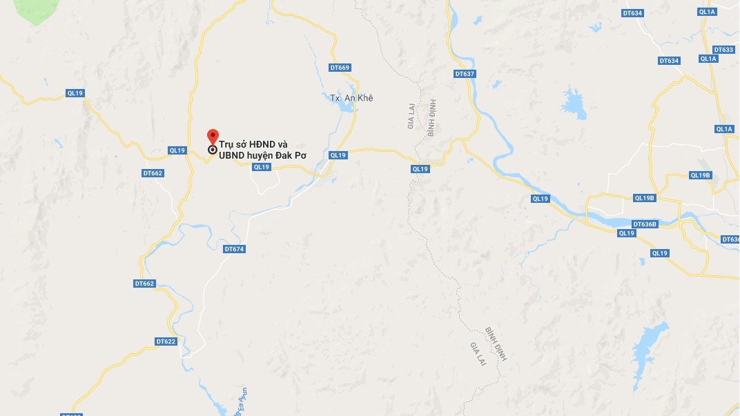 Cảnh sát giao thông bị hành hung ảnh 1 Canh sat giao thong bi hanh hung anh 1