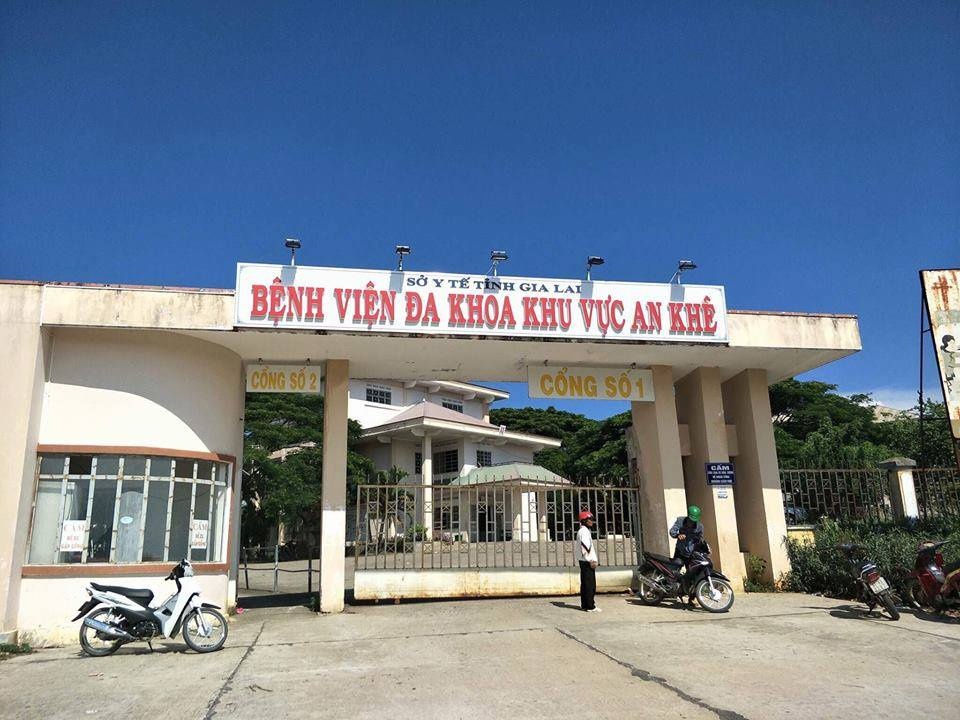 Be gai so sinh tu vong sau khi tiem Vitamin K1 hinh anh