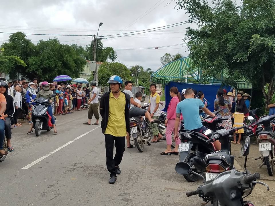 Phat hien nam thanh nien tu vong tren vung mau hinh anh