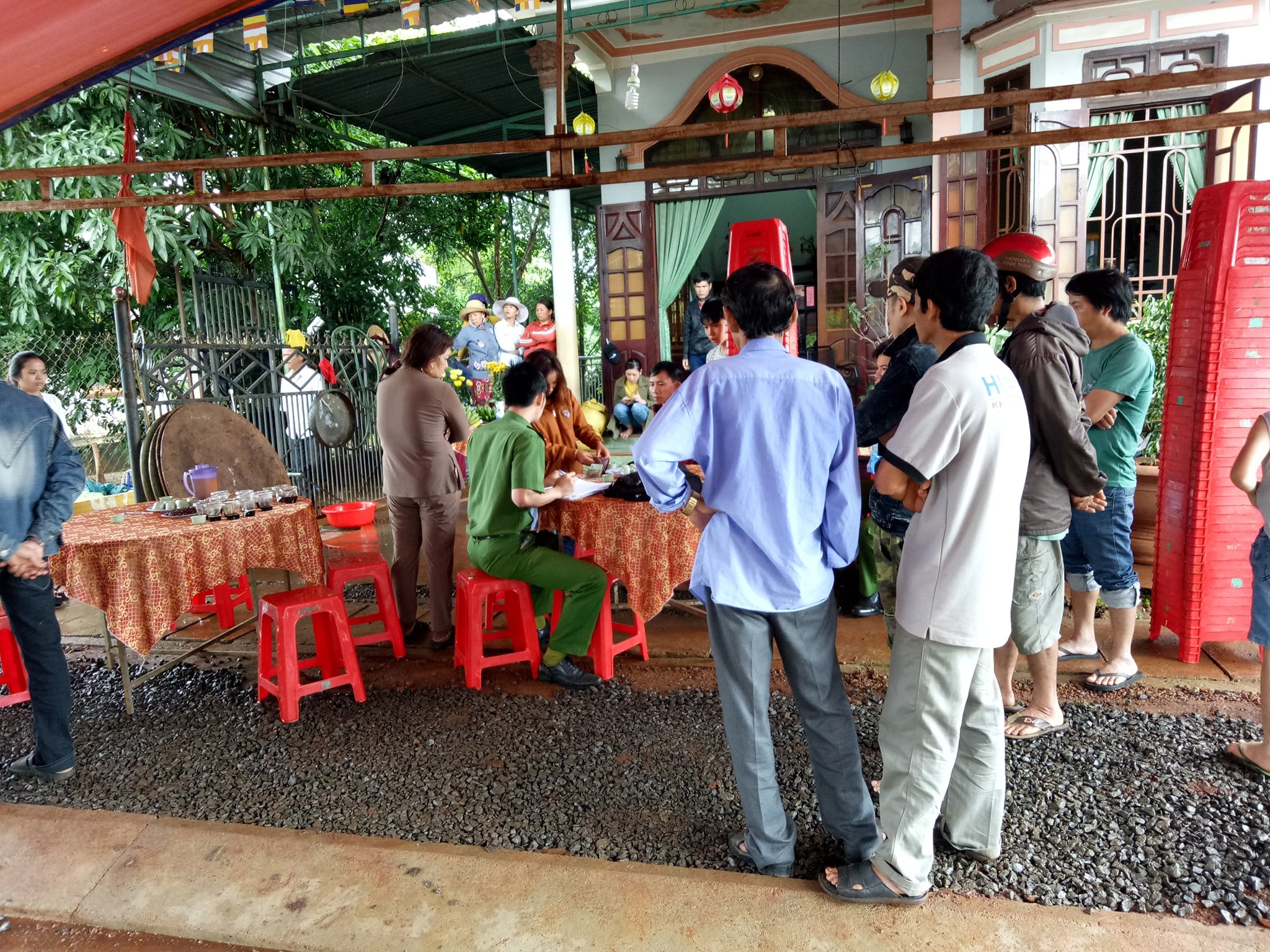 người đàn ông bị lũ cuốn tử vong ảnh 1 nguoi dan ong bi lu cuon tu vong anh 1