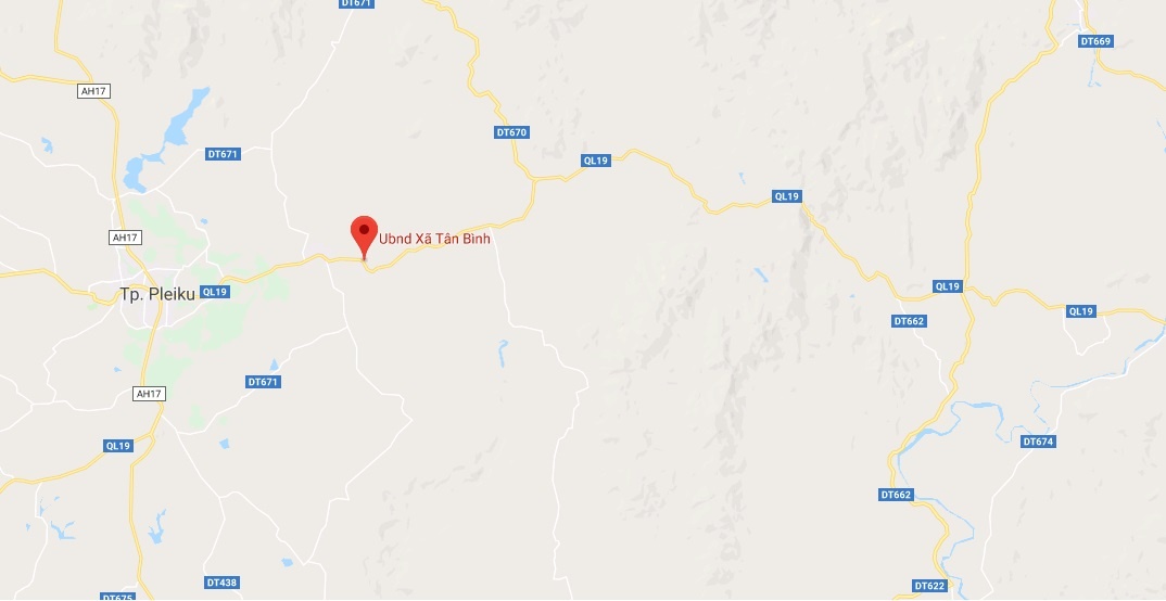 Xe khach tong xe tai trong dem anh 2