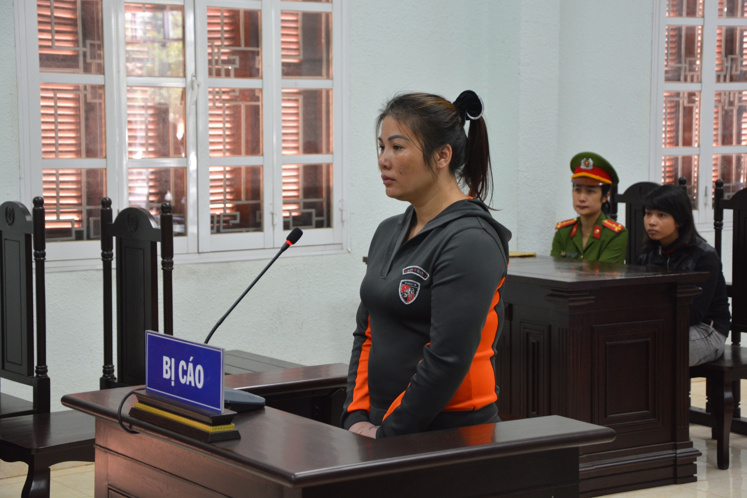 xet xu ba chu ngao da anh 1