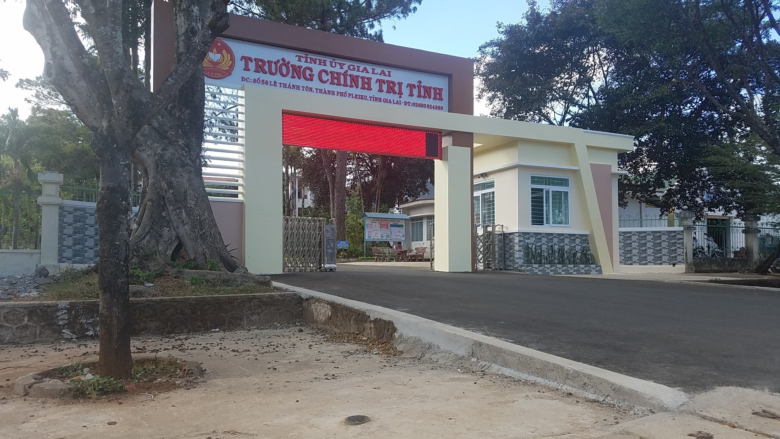 Ke gian dot nhap truong Chinh tri tinh Gia Lai trom hon nua ty hinh anh