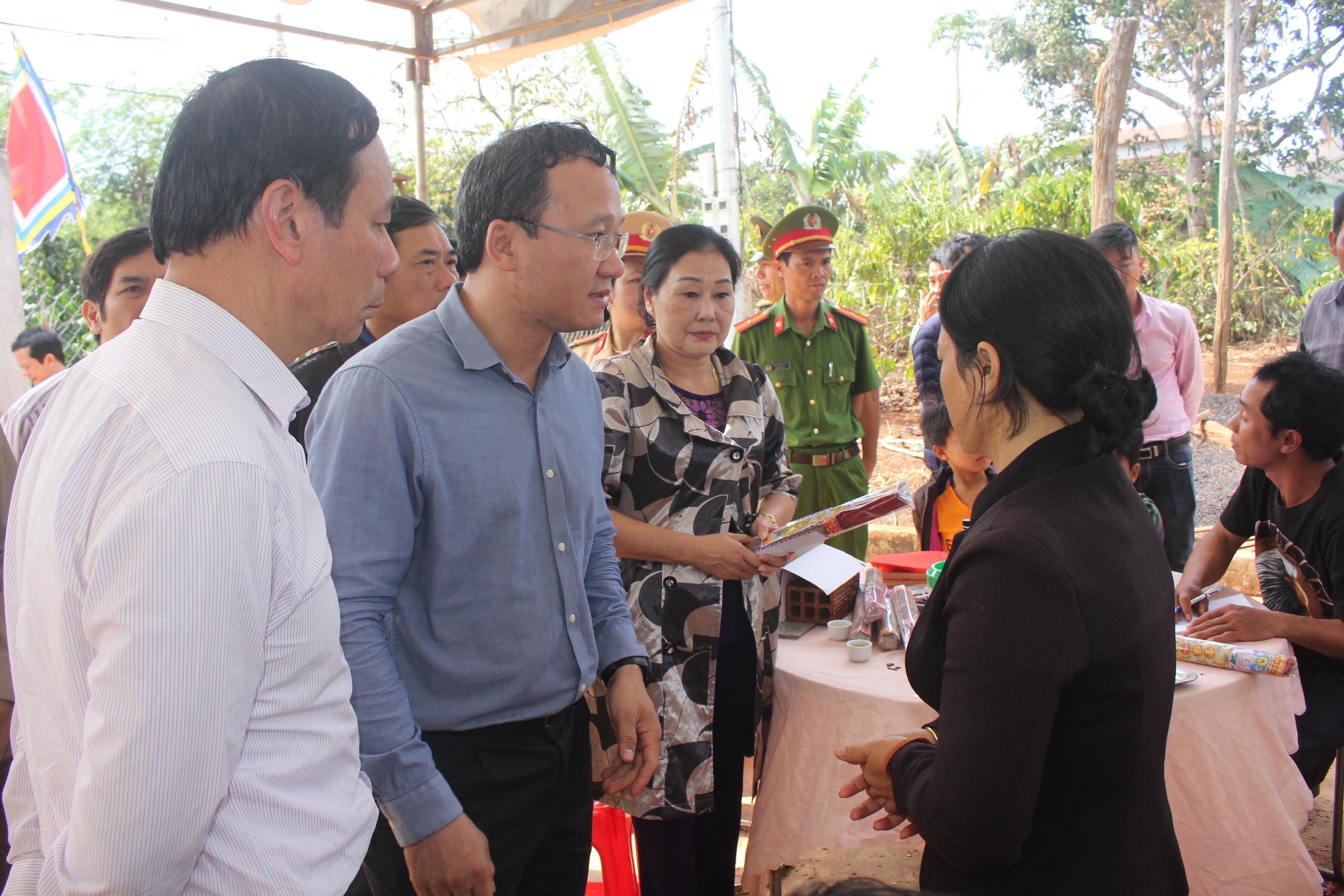 Vu tai nan khien 3 chi em tu vong anh 2