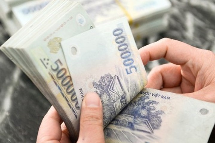 Khoi to vu an co gai 9X lua 15 ty dao no ngan hang hinh anh