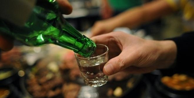 Ke dam chet ban nhau phai nhap vien cap cuu hinh anh