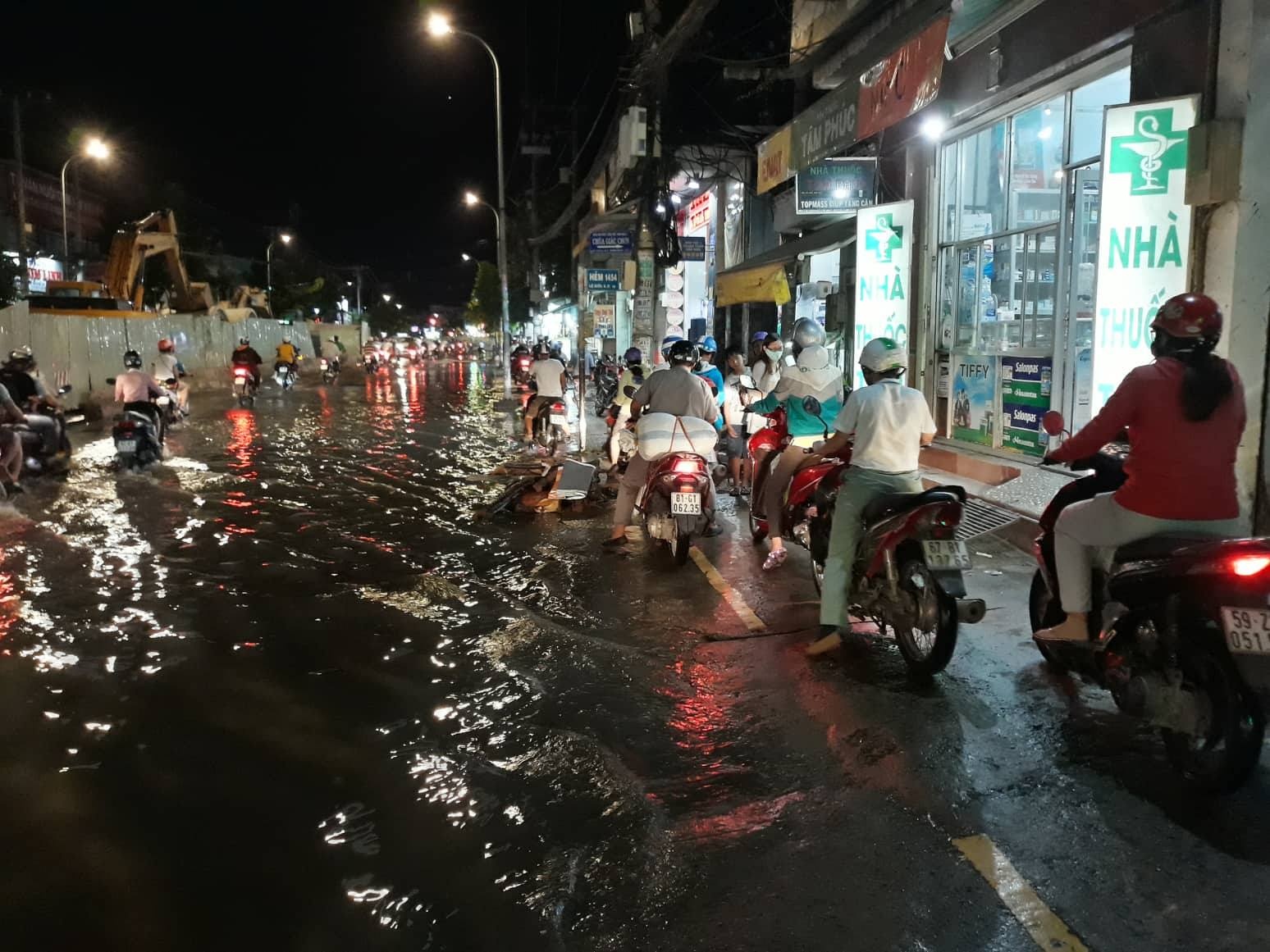 Trieu Cuong,  Ngap Nuoc,  Sai Gon anh 5