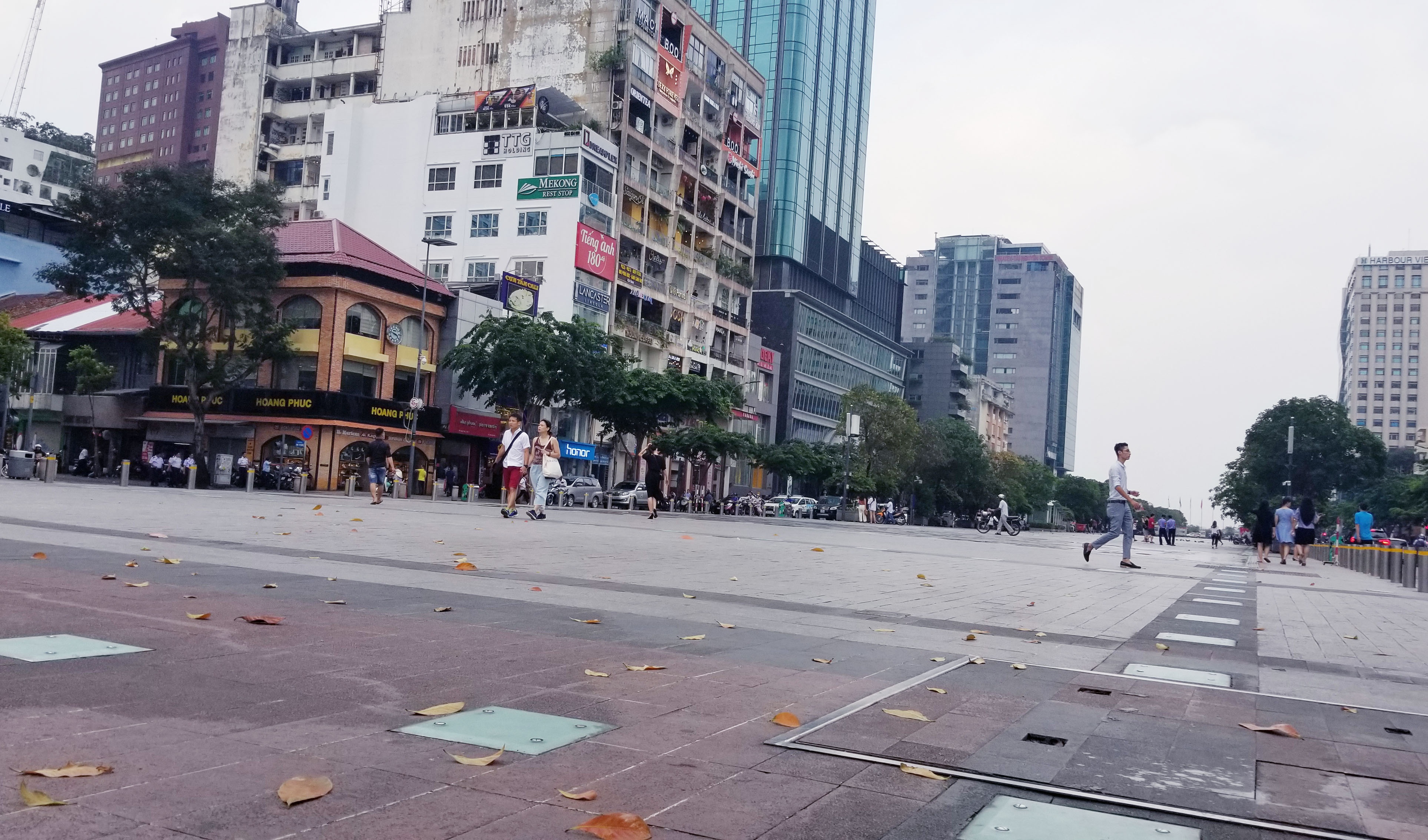 Phố đi bộ Nguyễn Huệ ảnh 1 Pho di bo Nguyen Hue anh 1