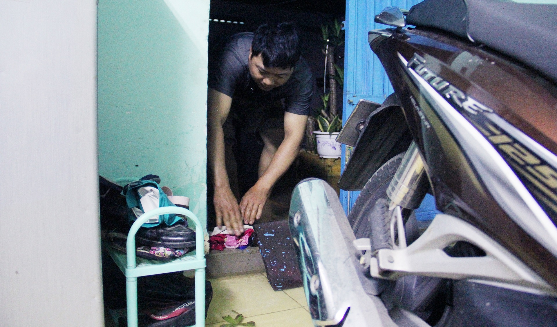 Nguoi dan chong ngap anh 3