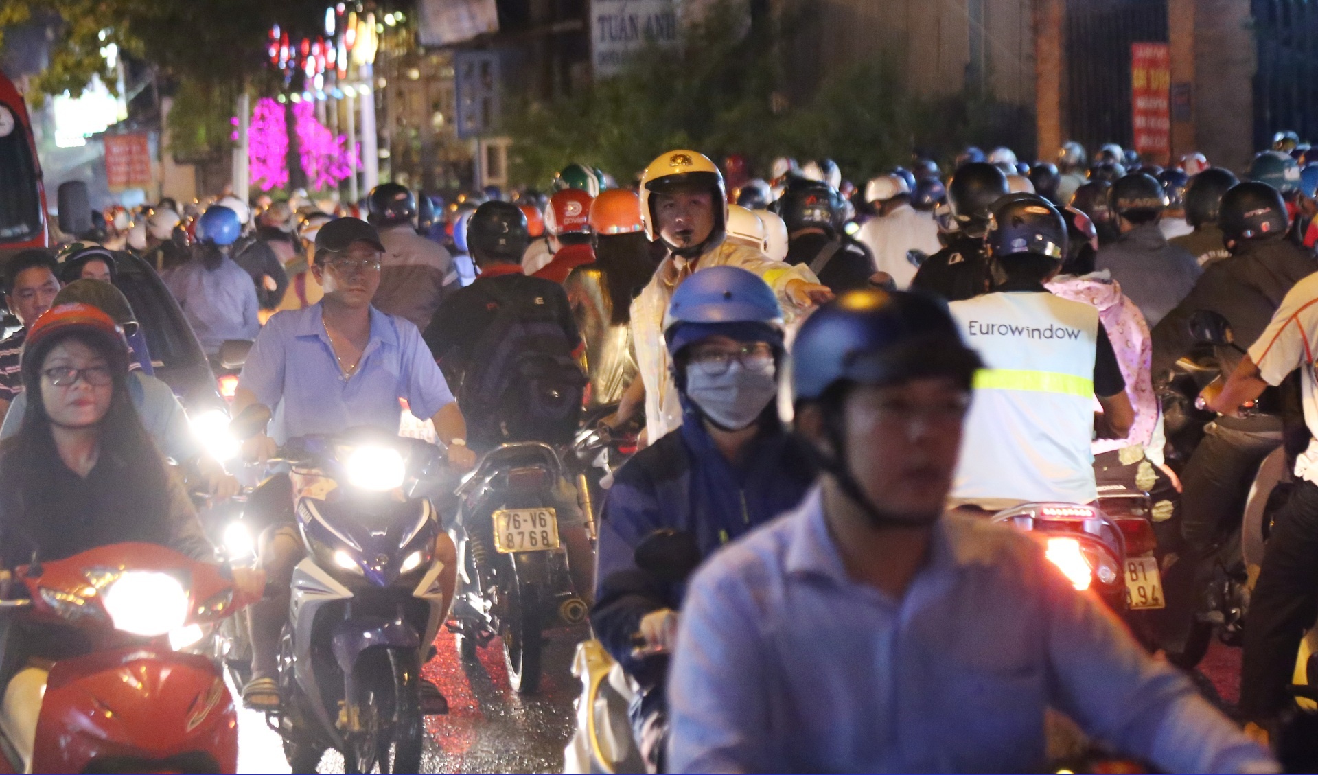 Kẹt xe sau mưa lớn ảnh 6 Ket xe sau mua lon anh 6