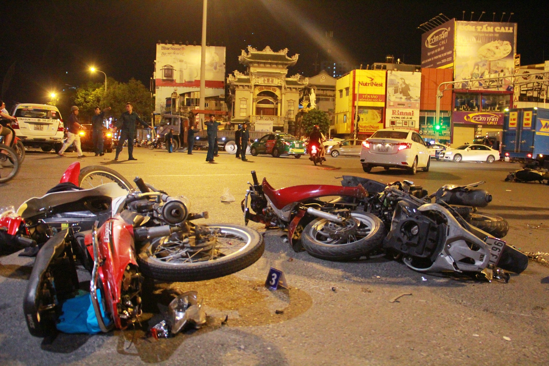 Oto gay tai nan anh 2