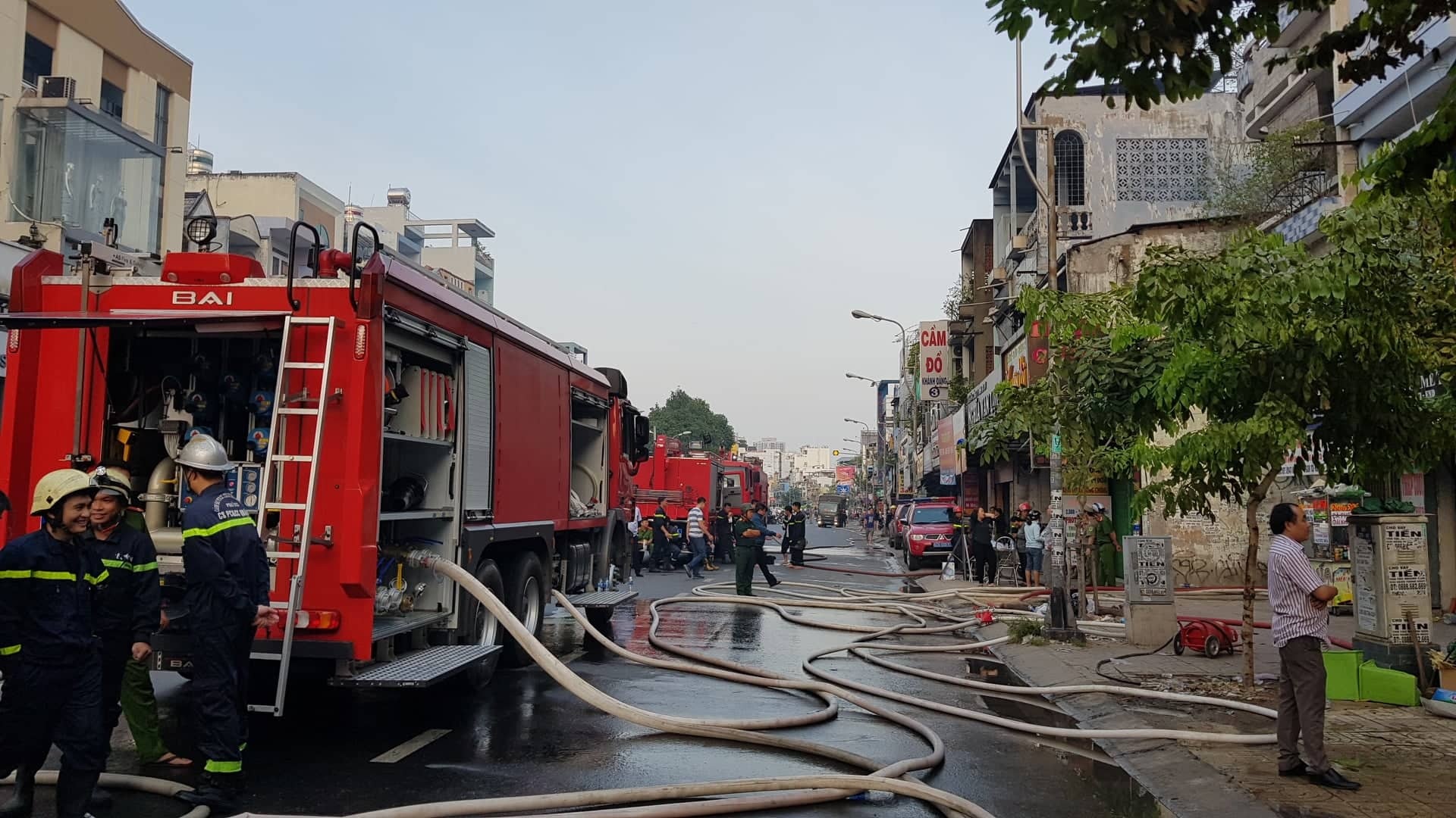 Cháy quán bar ảnh 1 Chay quan bar anh 1