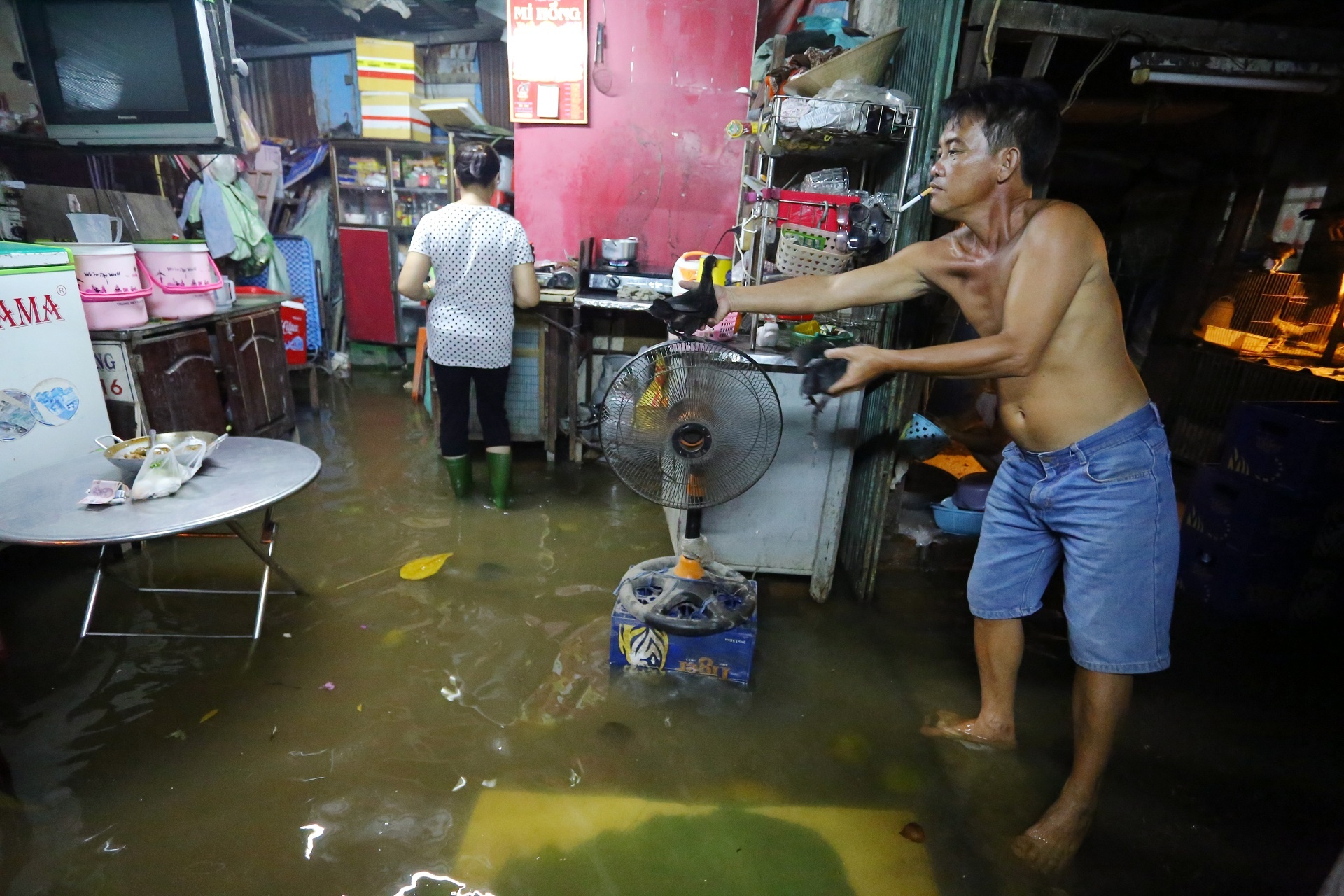 Triều cường lên đỉnh ảnh 1 Trieu cuong len dinh anh 1